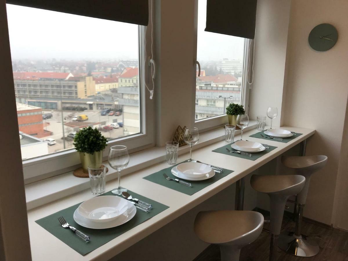 Central Apartments Veszprem Exterior photo